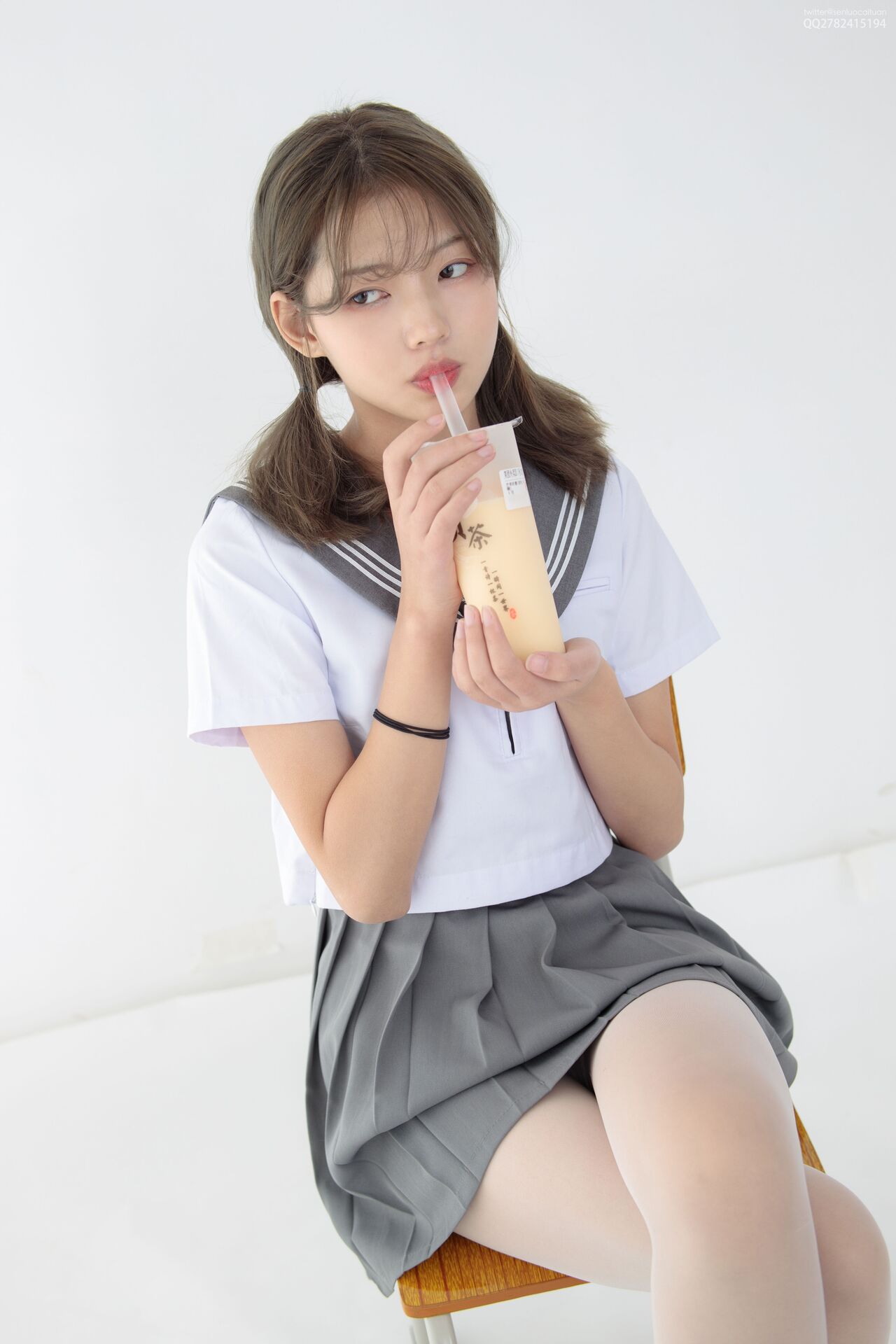 丝袜美腿预览图