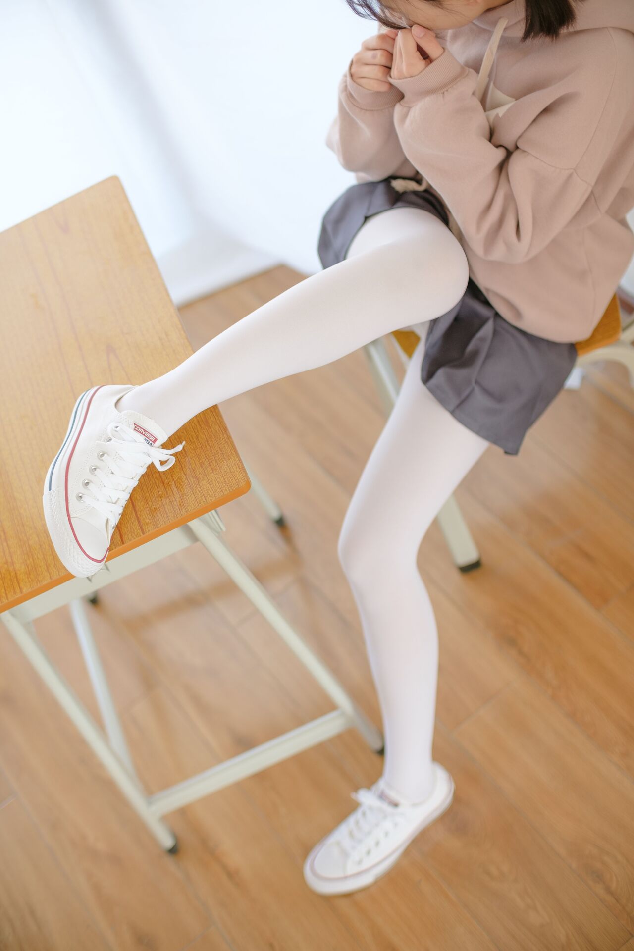 丝袜美腿预览图