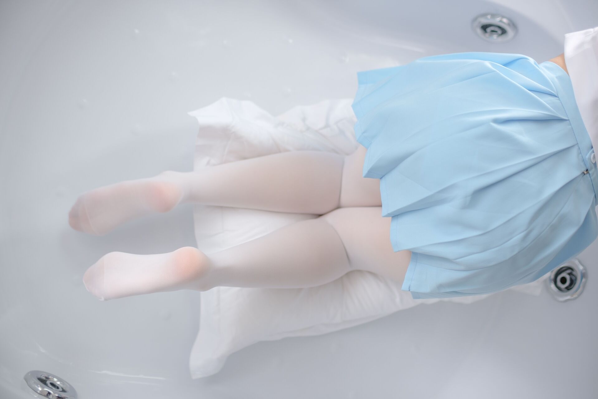 丝袜美腿预览图